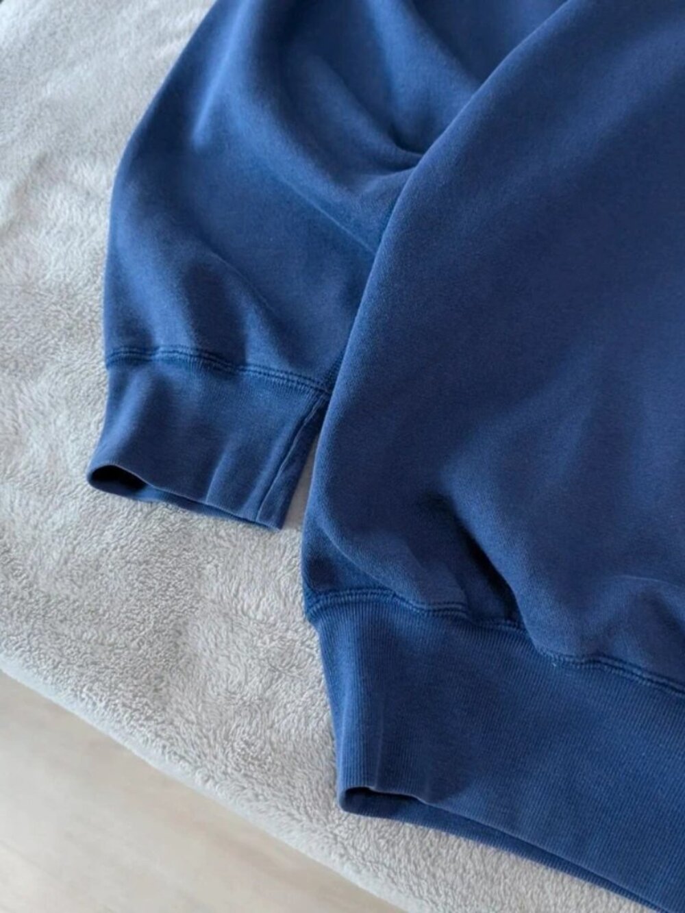Vintage 90s Ralph Lauren Boxy Heavyweight Sweatshirt in Blue - Picture 2 of 5